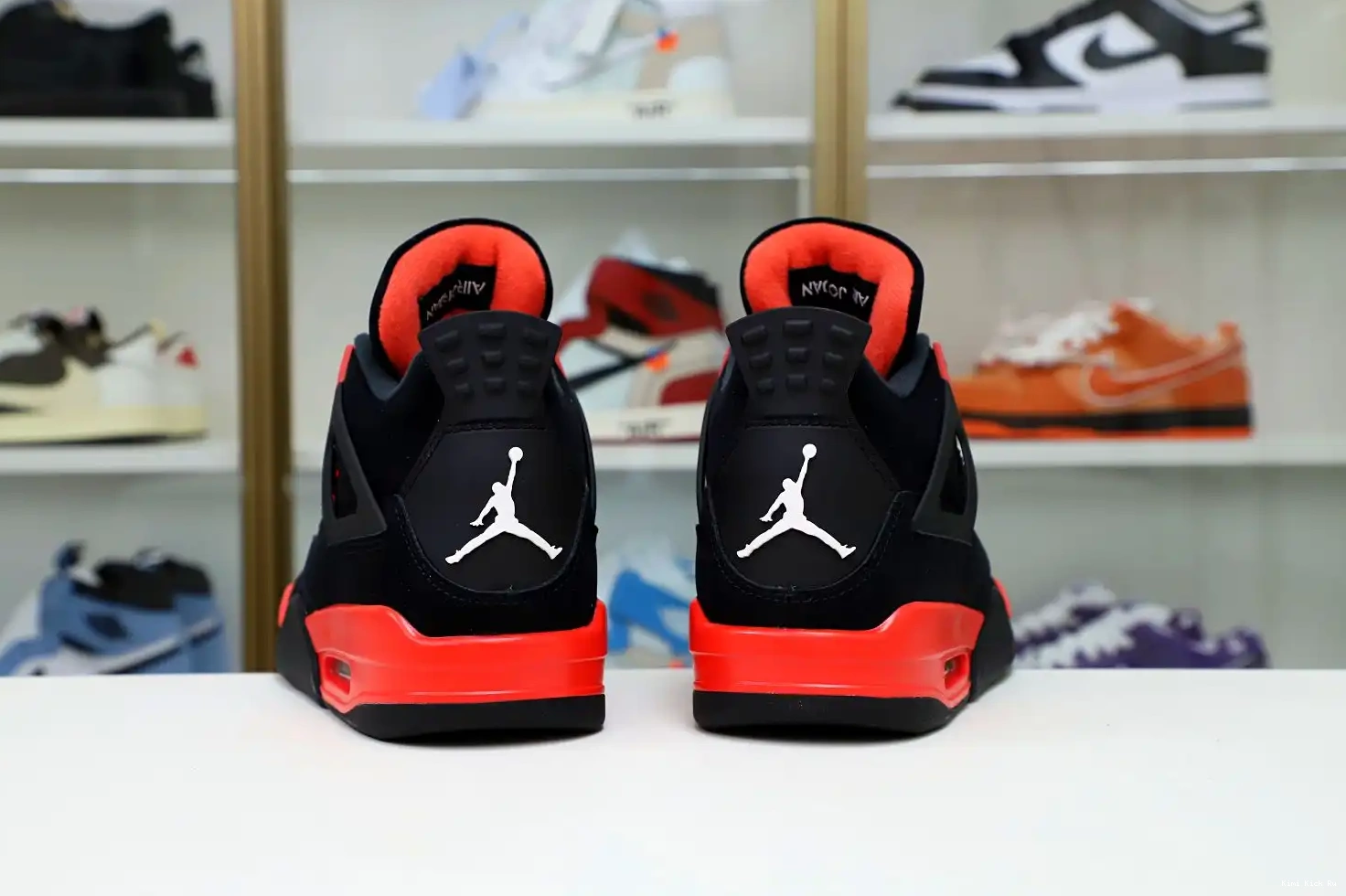 RETRO THUNDER' JORDAN 'RED 4 AIR Kimikick 0801